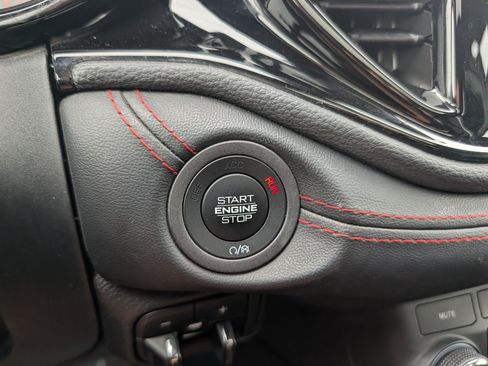 Used 2024 Dodge Durango GT AWD/4WD image 29
