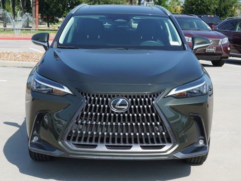 Certified 2024 Lexus NX 250 FWD w/ Towing Package (2000 Lbs) image 2