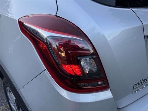 Used 2017 Buick Encore Preferred image 7