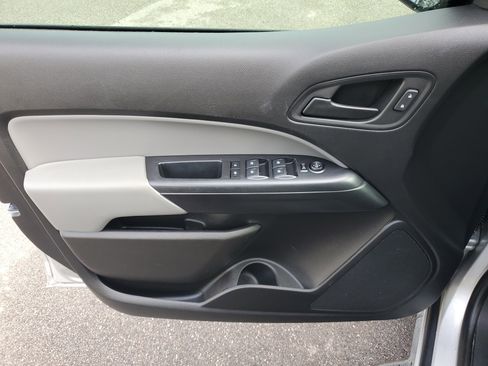 Used 2019 Chevrolet Colorado W/T w/ WT Convenience Package image 18