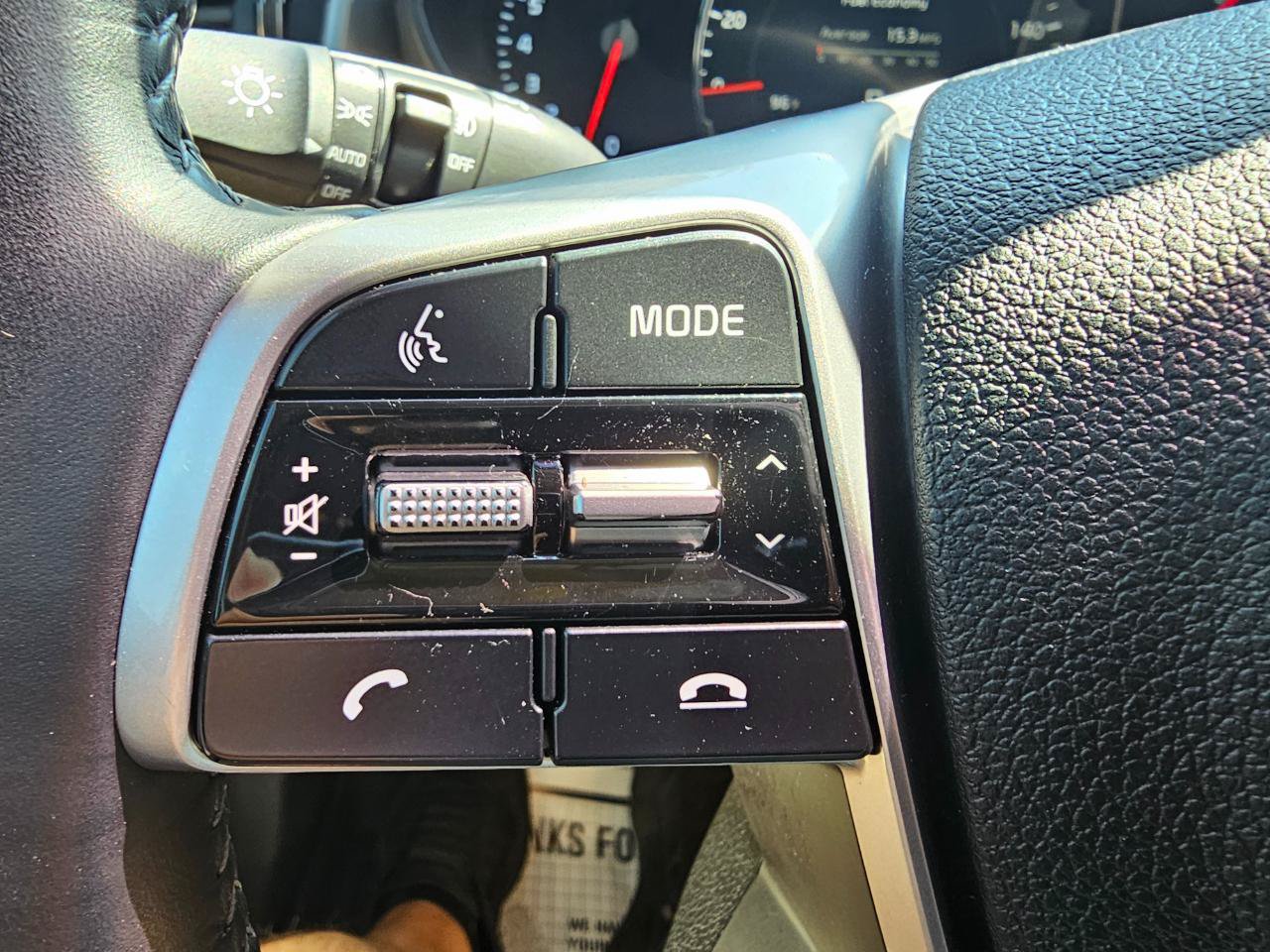 Used 2020 Kia Sorento EX FWD image 33