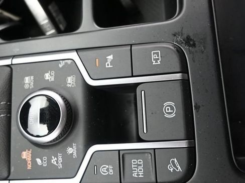 Certified 2026 Kia Sorento S AWD/4WD image 35