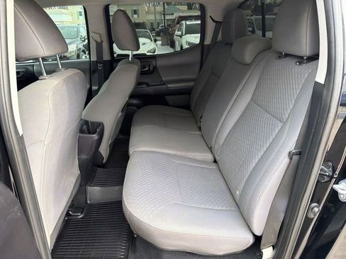 Used 2021 Toyota Tacoma SR w/ SR Convenience Package image 23