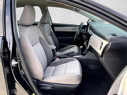 Used 2019 Toyota Corolla LE image 9