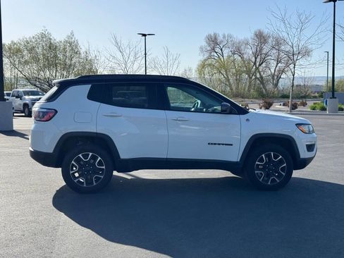 Used 2020 Jeep Compass Trailhawk image 8