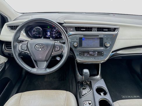 Used 2014 Toyota Avalon XLE Touring FWD image 15