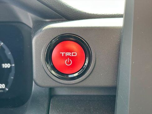 Certified 2025 Toyota 4Runner TRD Off-Road AWD/4WD image 27