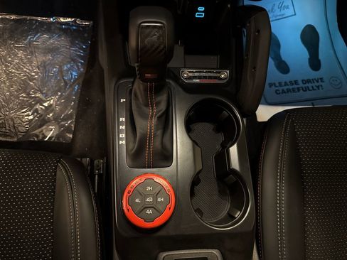 New 2025 Ford Bronco Raptor image 14