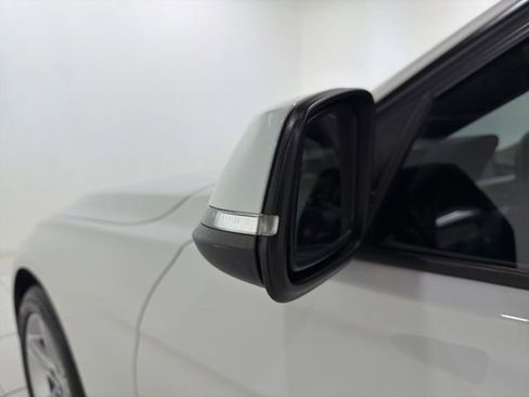 Used 2013 BMW 328i xDrive Sedan AWD/4WD image 9