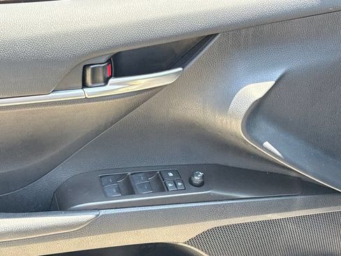 Used 2024 Toyota Camry SE FWD image 16