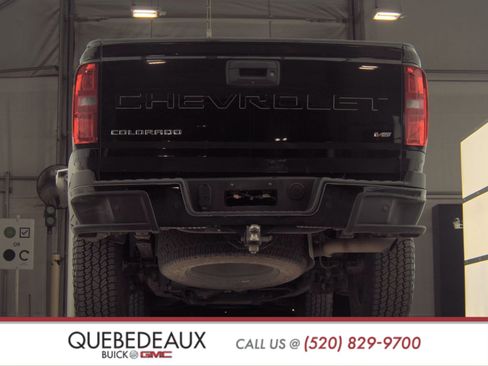 Used 2021 Chevrolet Colorado Z71 w/ Z71 Midnight Edition image 7
