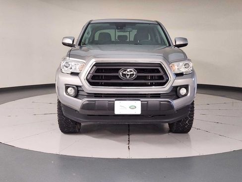 Used 2021 Toyota Tacoma SR5 RWD image 9
