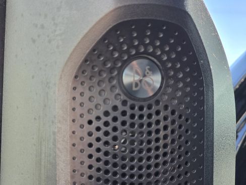 Used 2022 Ford Ranger Lariat w/ Equipment Group 501A High image 11