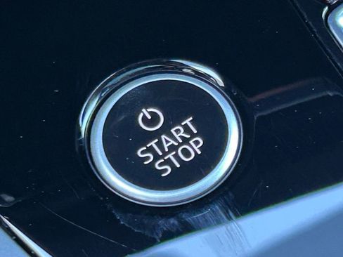 Used 2024 Audi Q4 e-tron Premium w/ Convenience Package image 24