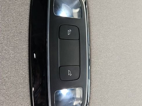 Used 2021 Hyundai Palisade Limited image 34