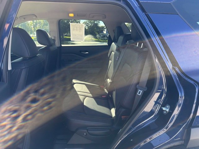 Used 2026 Nissan Pathfinder SL AWD/4WD image 8