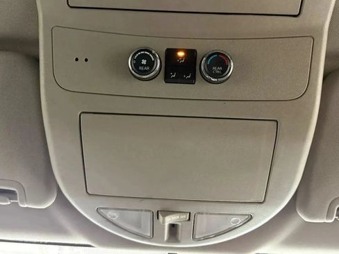 Used 2014 Nissan Armada SV AWD/4WD image 40
