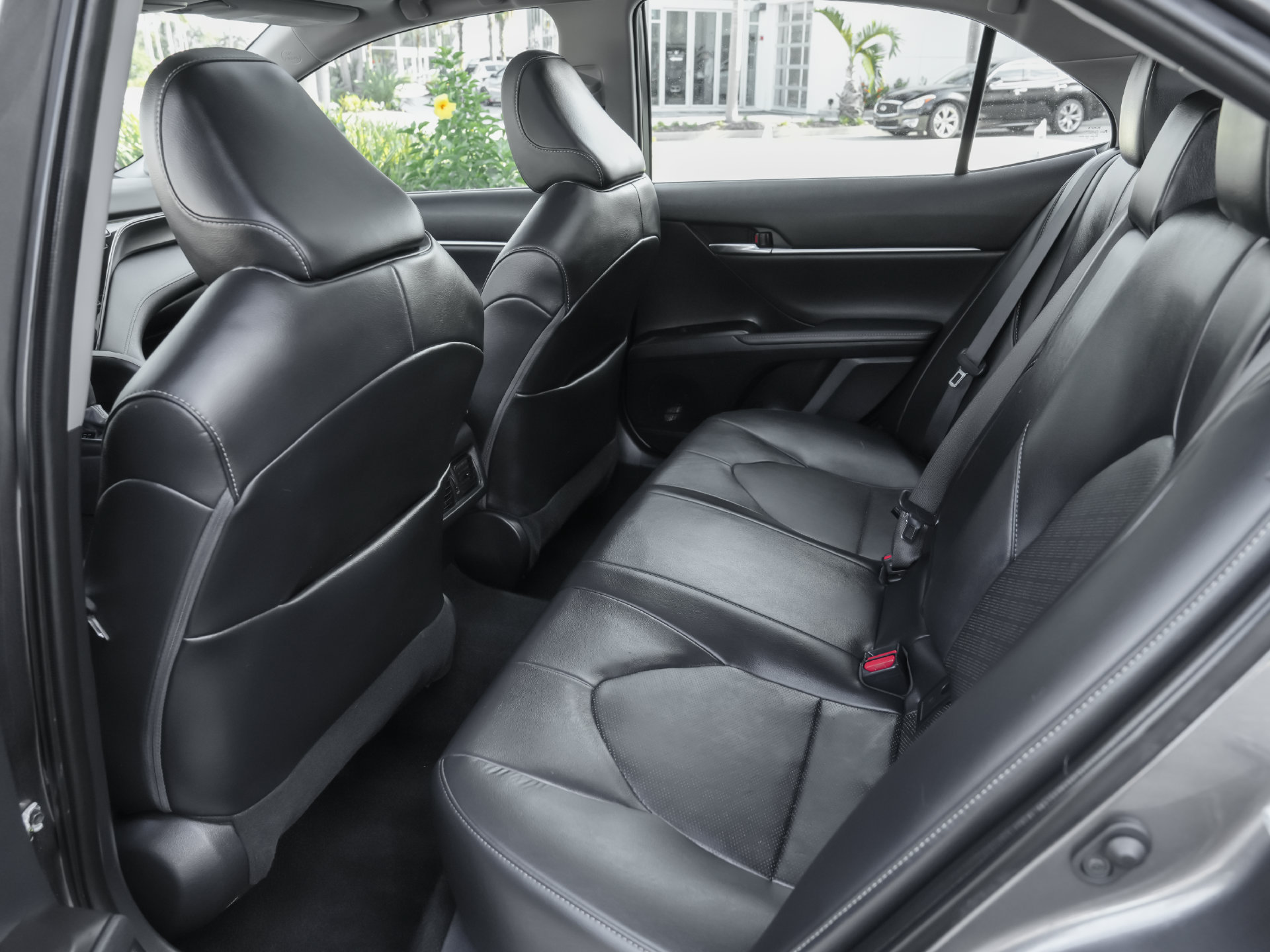 Used 2022 Toyota Camry XSE w/ Navigation Package FWD image 34