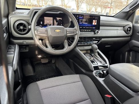 Used 2025 Chevrolet Colorado W/T w/ WT Custom Package image 14