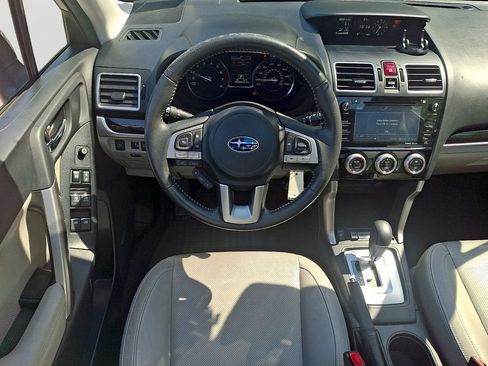 Used 2017 Subaru Forester 2.5i Limited AWD/4WD image 12