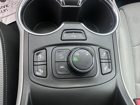 Used 2022 GMC Terrain SLT w/ Infotainment Package II image 41