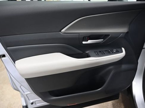 Certified 2025 Toyota Grand Highlander AWD Hybrid image 27