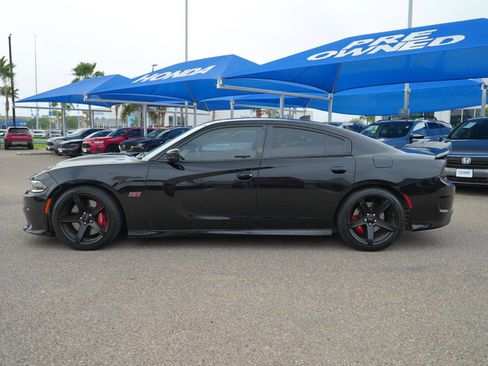 Used 2018 Dodge Charger SRT w/ Harman/Kardon Audio Group RWD image 8