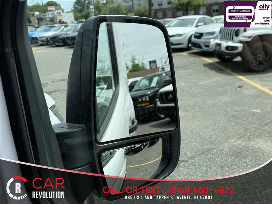 Used 2023 Ford Transit 250 Medium Roof AWD image 29