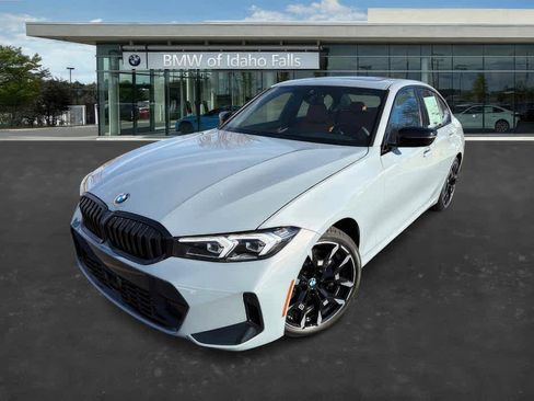 Used 2026 BMW 330i xDrive Sedan w/ M Sport Package AWD/4WD image 3