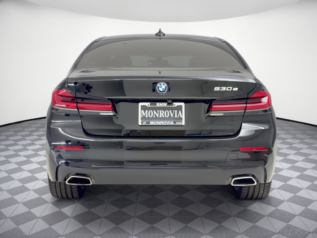 Used 2023 BMW 530e w/ Convenience Package RWD image 11