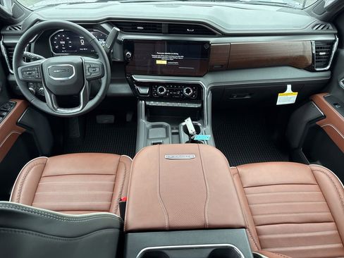 New 2026 GMC Sierra 2500 Denali Ultimate image 15