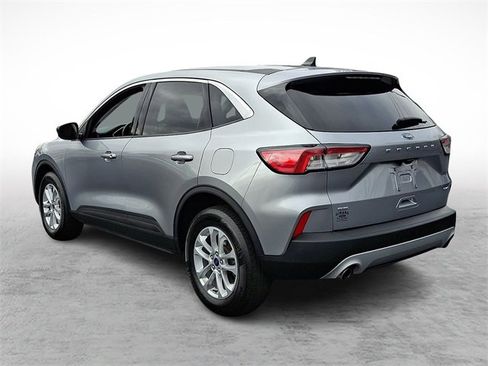 Used 2022 Ford Escape SE w/ Convenience Package image 4