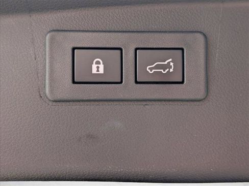 Certified 2025 Subaru Outback Limited w/ Popular Package #2 AWD/4WD image 7