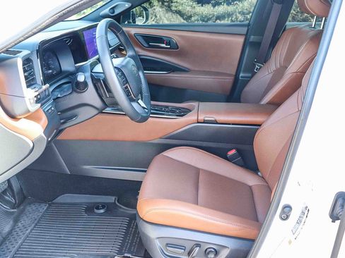 Certified 2025 Toyota Crown Signia w/ Advanced Technology Package AWD/4WD image 22