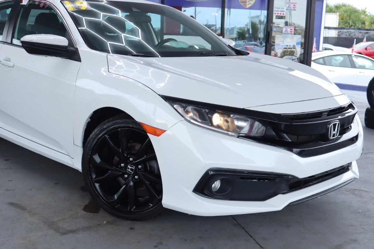 Used 2019 Honda Civic Sport image 2