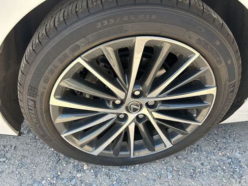 Used 2023 Lexus ES 350 w/ Premium Package FWD image 10