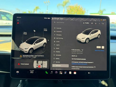 Used 2023 Tesla Model Y Long Range AWD/4WD image 22