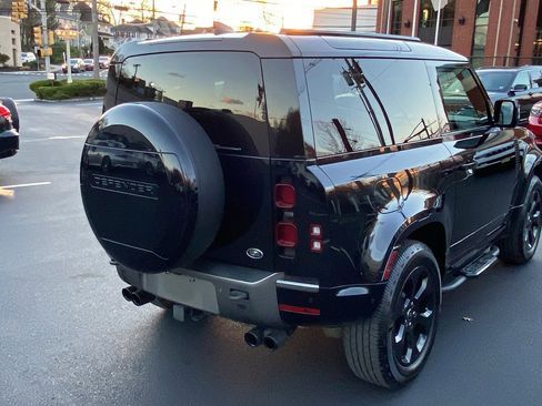 Used 2021 Land Rover Defender 90 X-Dynamic S image 25