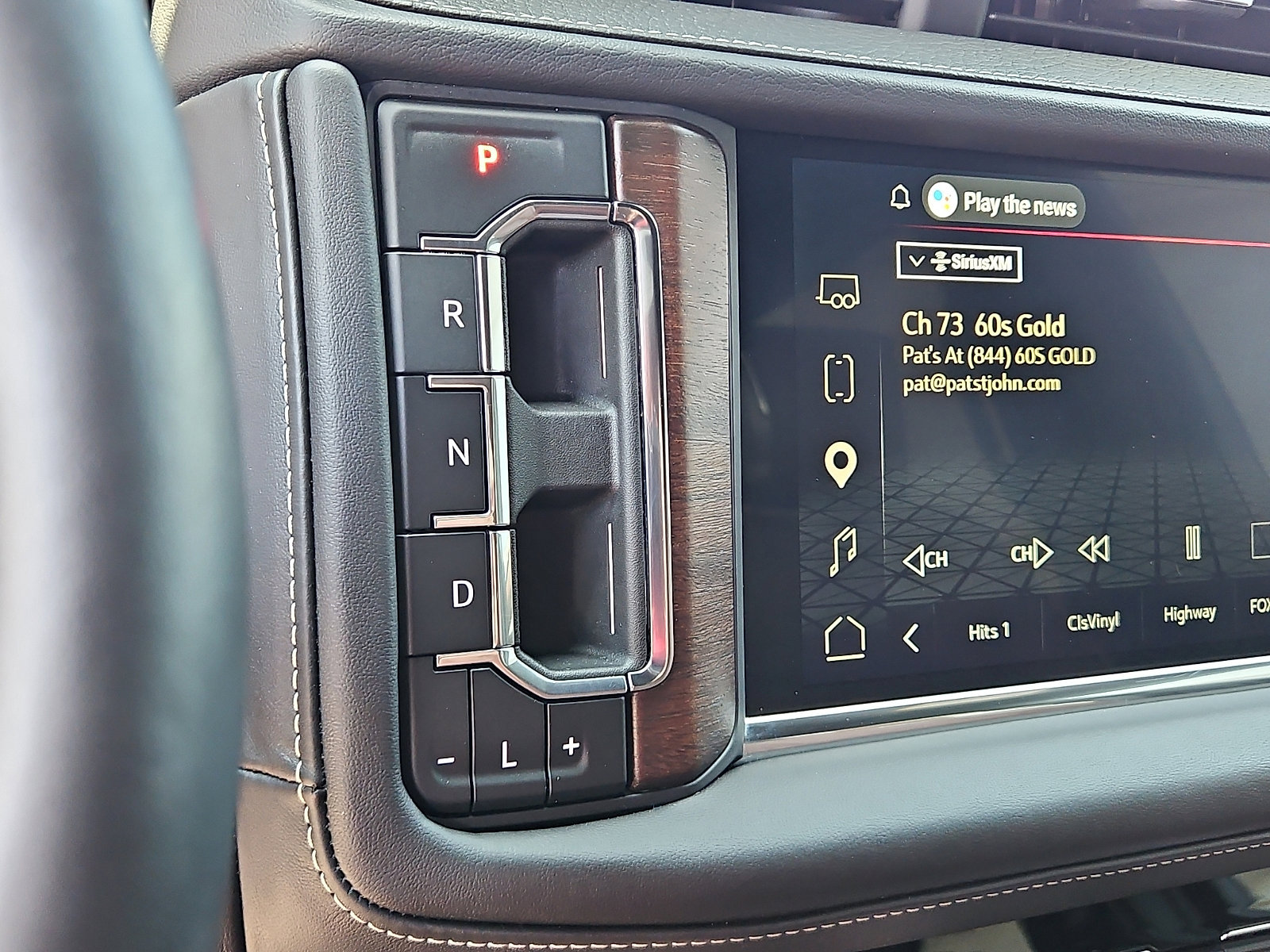 Used 2024 GMC Yukon Denali Ultimate AWD/4WD image 17