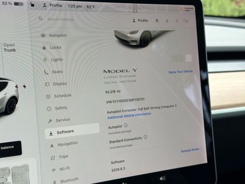 Used 2021 Tesla Model Y Long Range AWD/4WD image 38