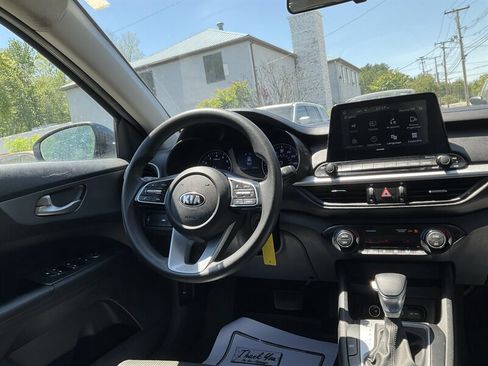 Used 2019 Kia Forte LXS FWD image 15