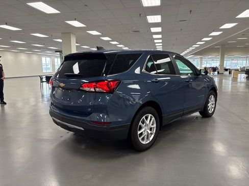 Used 2024 Chevrolet Equinox LT w/ LPO, Floor Liner Package FWD image 7
