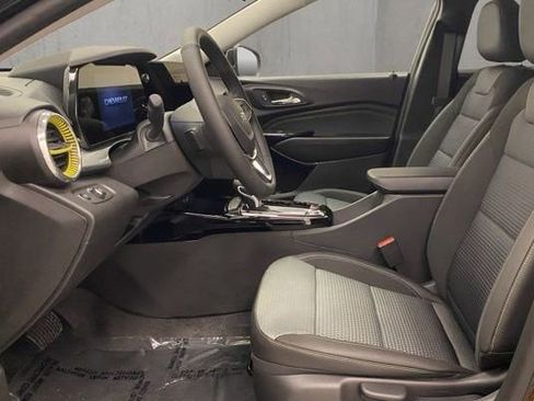 New 2026 Chevrolet Trax LT w/ Driver Confidence Package FWD image 18