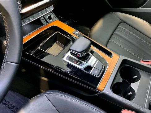 Certified 2023 Audi Q5 2.0T Premium w/ Convenience Package image 17