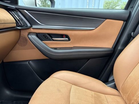Certified 2025 MAZDA CX-90 3.3 Turbo S w/ Premium Plus AWD/4WD image 35
