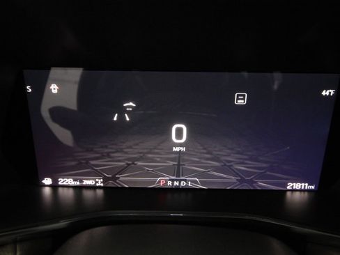 Used 2023 GMC Canyon Denali image 19