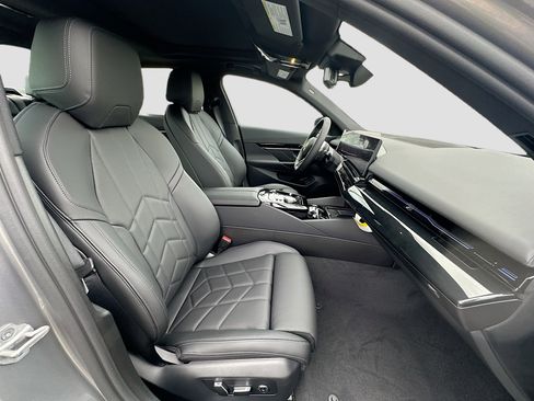 New 2026 BMW 530i w/ M Sport Package RWD image 24