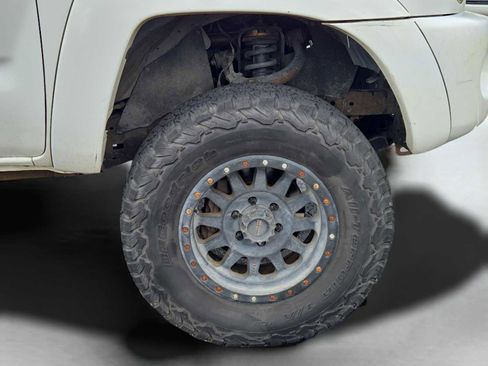 Used 2007 Toyota Tacoma PreRunner RWD image 12