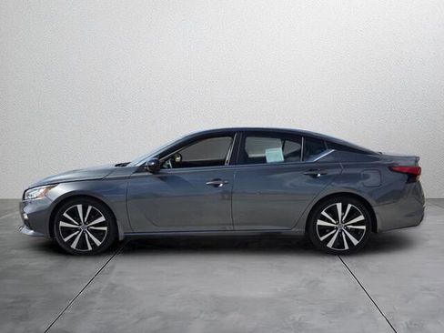 Used 2020 Nissan Altima 2.5 SR image 3