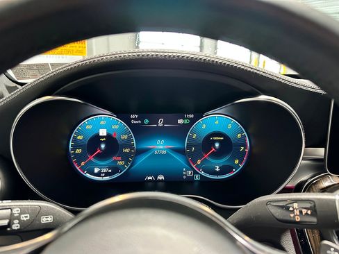 Used 2020 Mercedes-Benz GLC 300 4MATIC image 8